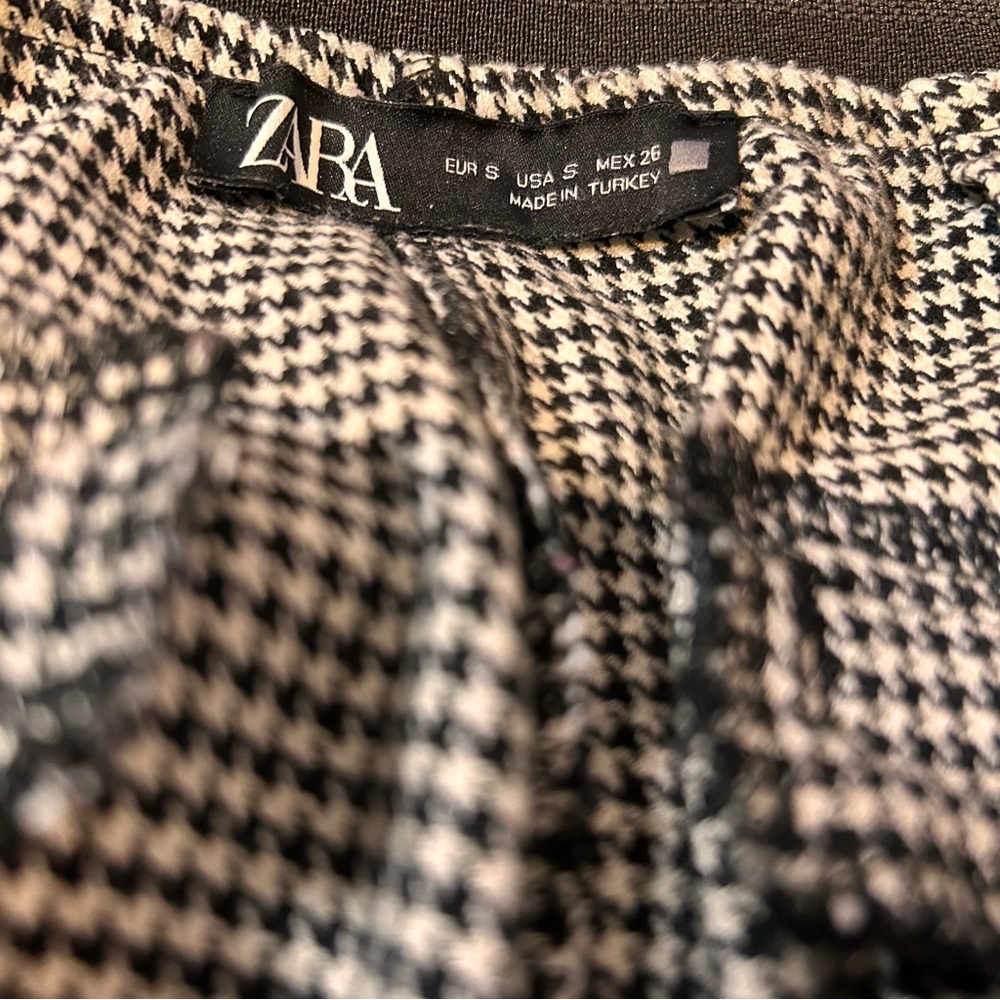Zara Black & White Houndstooth Pants - Size Small - Picture 11 of 12